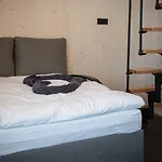 Krasna Morava - Moderni Par Minut Od Centra Olomouce Nyaraló *