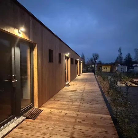 度假居 Krasna Morava - Moderni Par Minut Od Centra Olomouce 奥洛穆茨